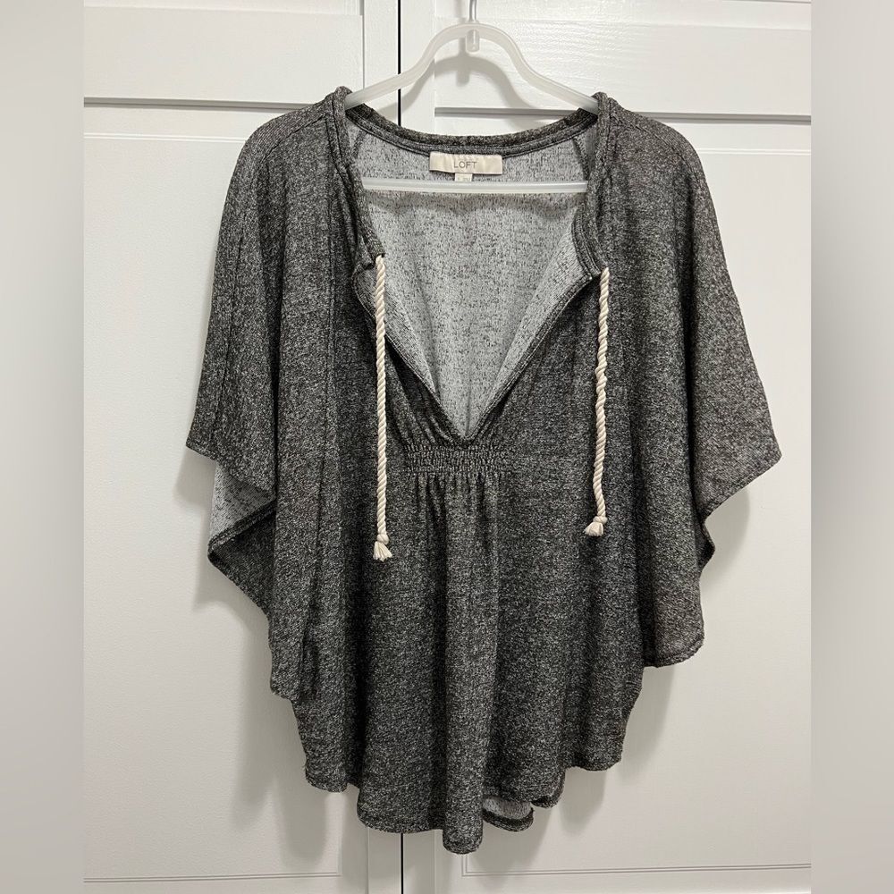 LOFT Poncho Style Women’s Top Size Small